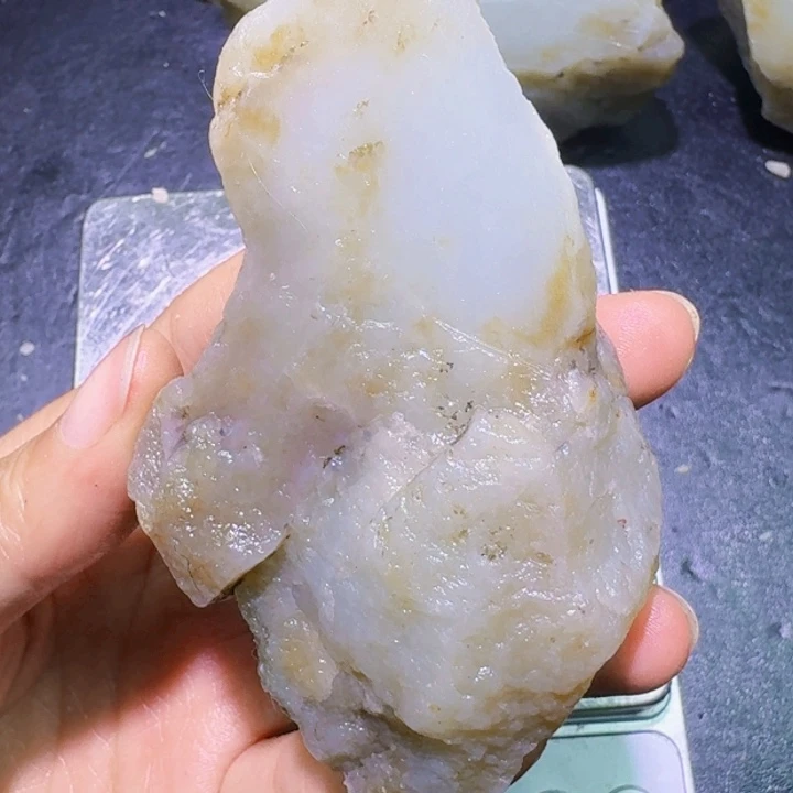 和田玉（糖玉）未镶嵌珠宝半成品