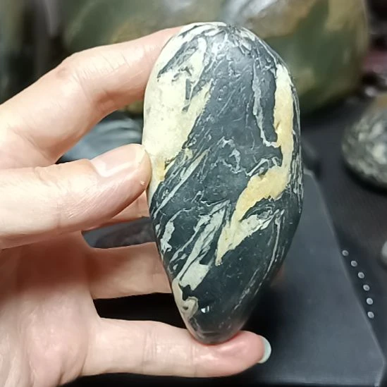 新疆金丝玉原石国画新疆金丝玉原石国画
