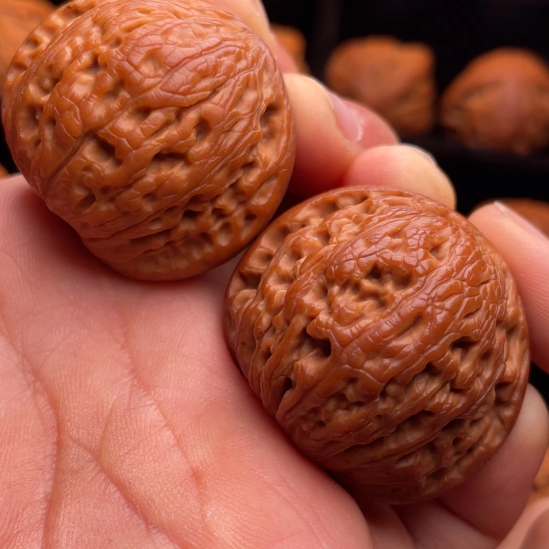 文玩核桃把件秦岭山脉核桃
