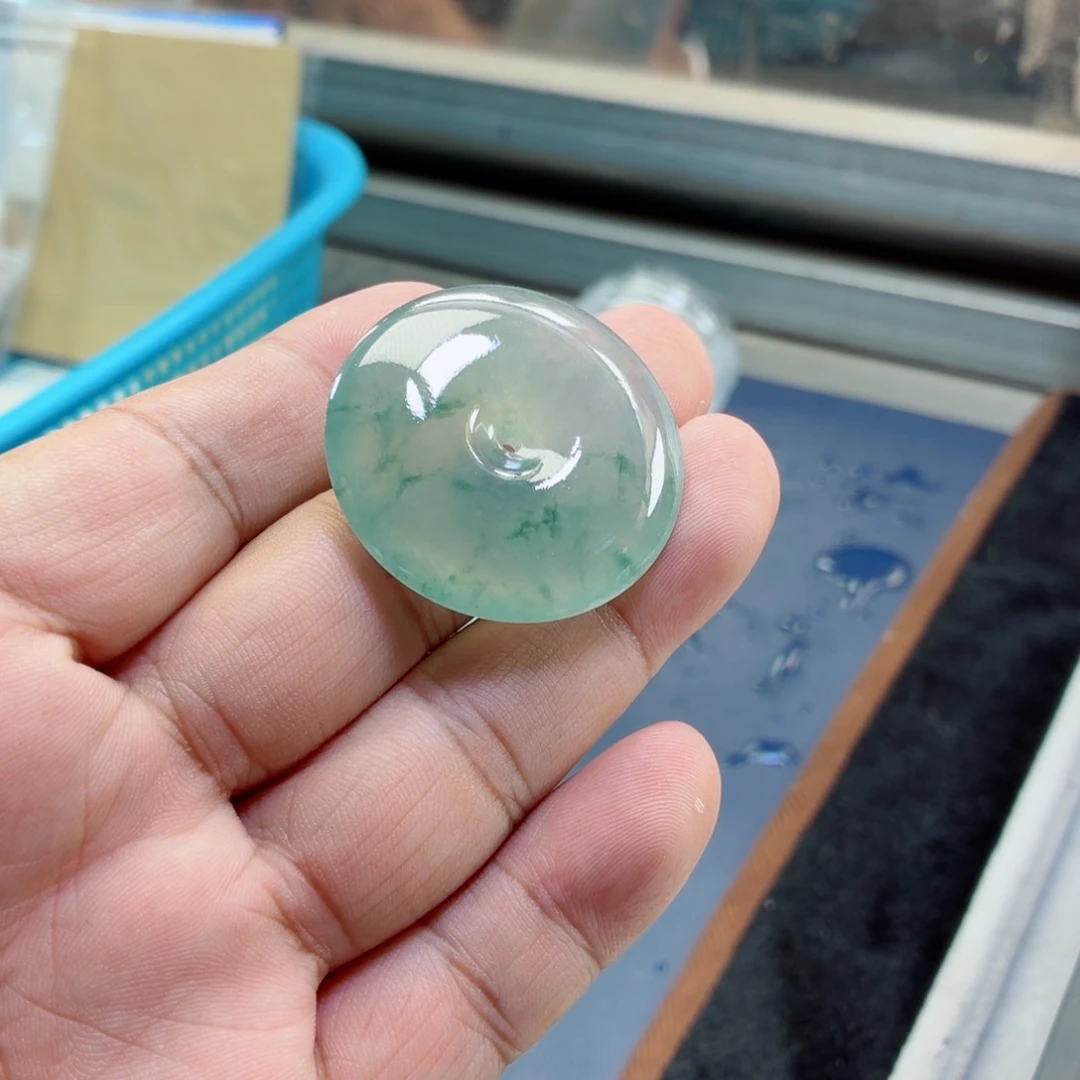 定制翡翠未镶嵌扣子