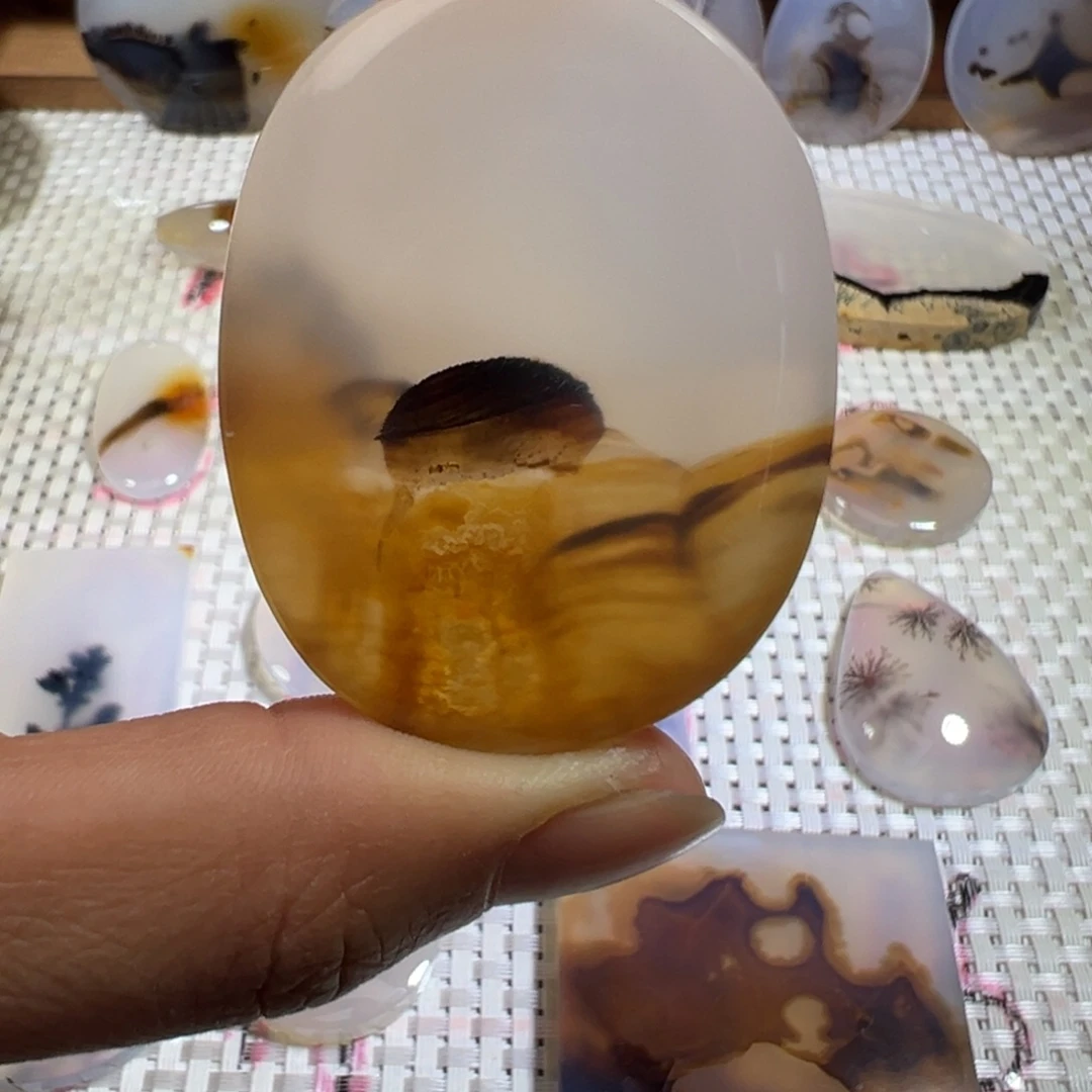 玛瑙/玉髓未镶嵌颈饰