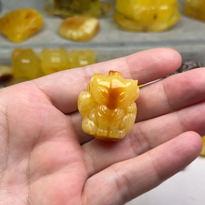 未镶嵌颈饰琥珀秋**然琥珀蜜蜡