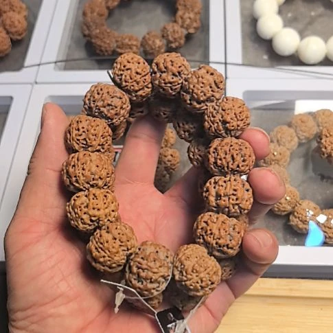 手串金刚菩提五星蜂王大金刚手串，22左右尺寸，原皮原色