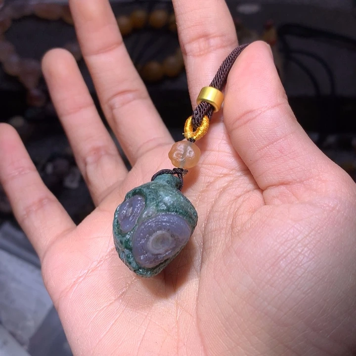 玛瑙/玉髓未镶嵌珠宝半成品L*°