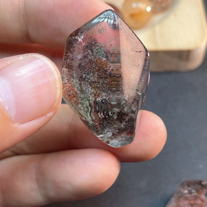 未镶嵌颈饰水晶海*