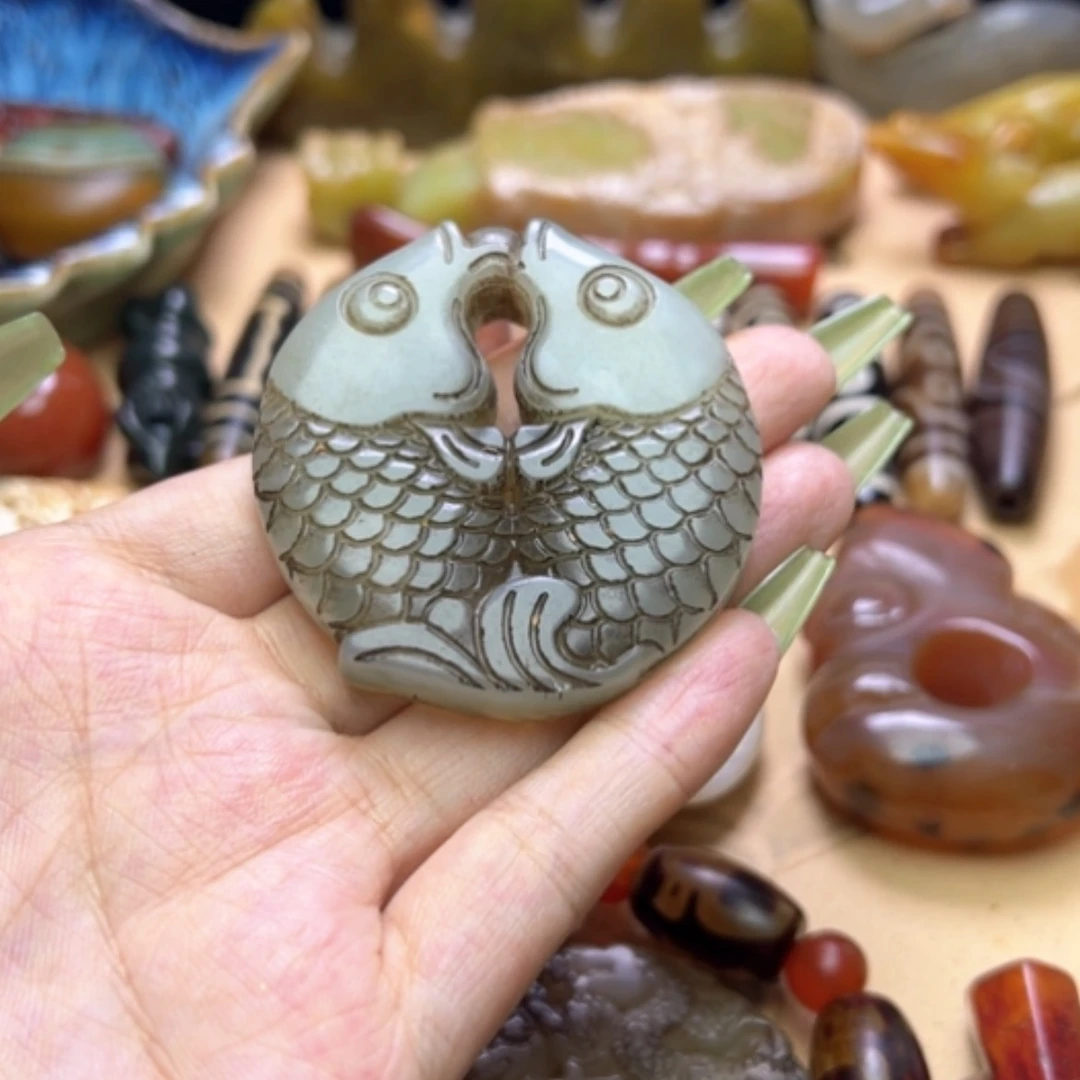 【闪购商品】蛇纹石玉未镶嵌颈饰