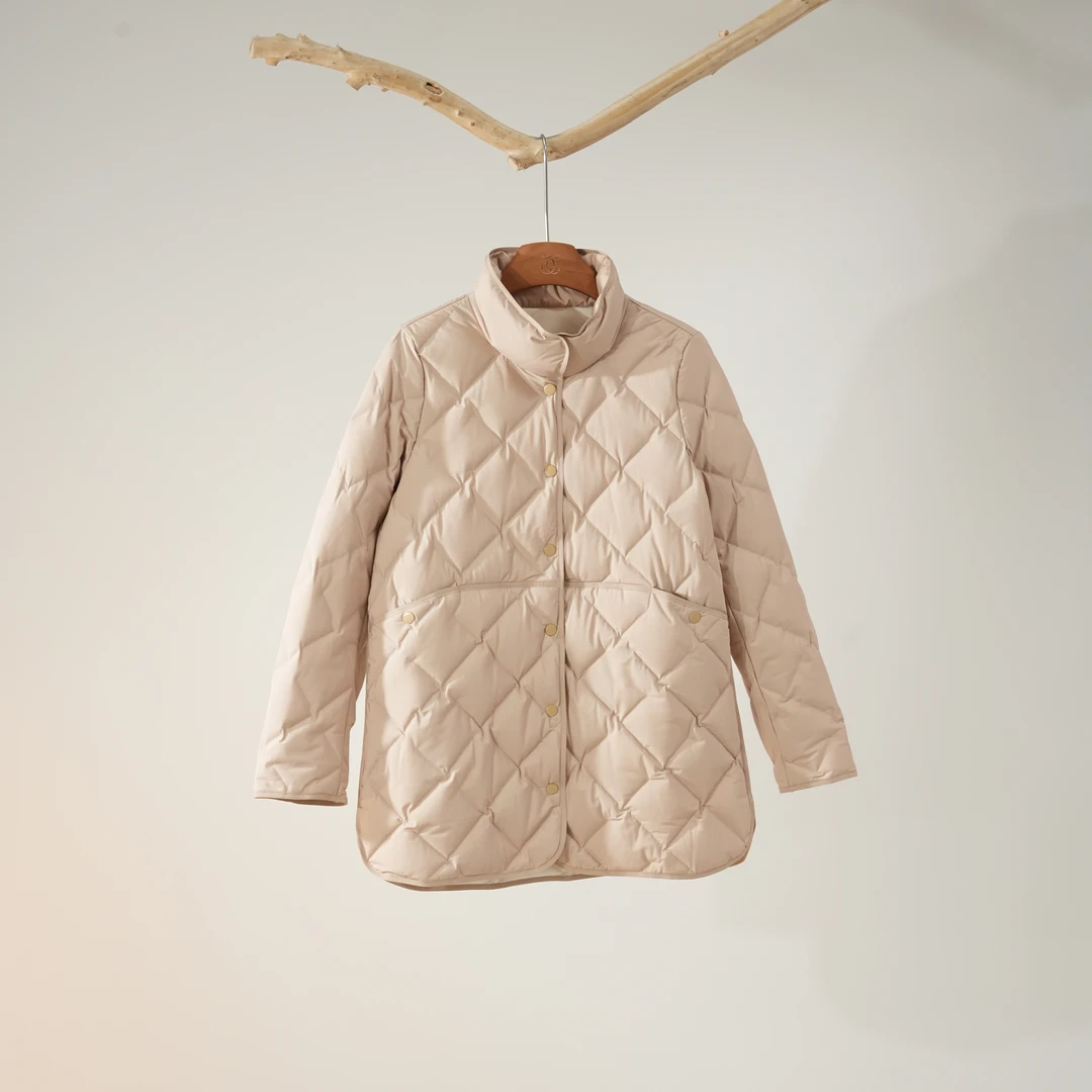 西子/【温莎堡】90鹅绒特氟龙高密防跑绒羽绒服/YRKGJ003