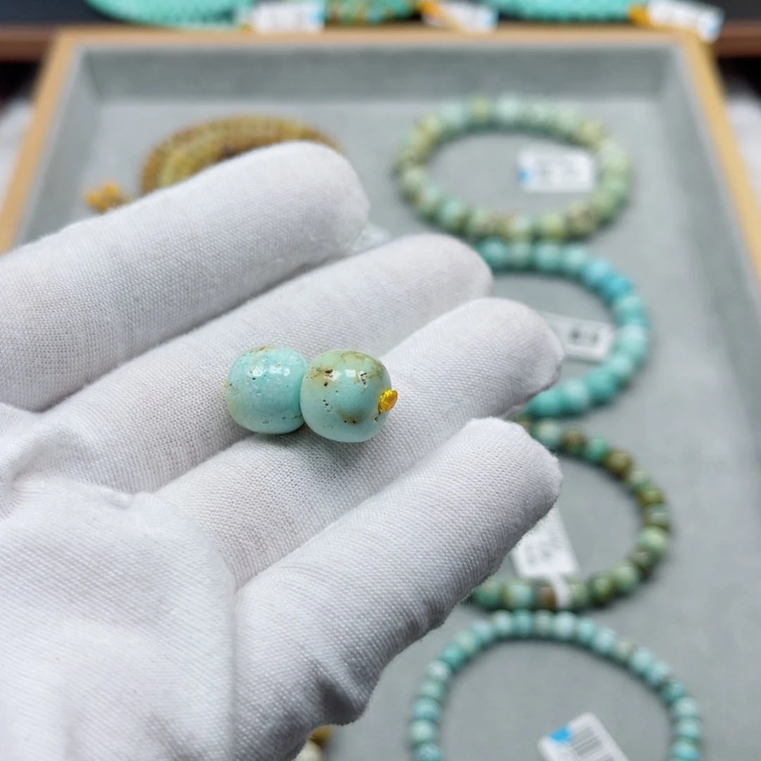 绿松石未镶嵌挂件