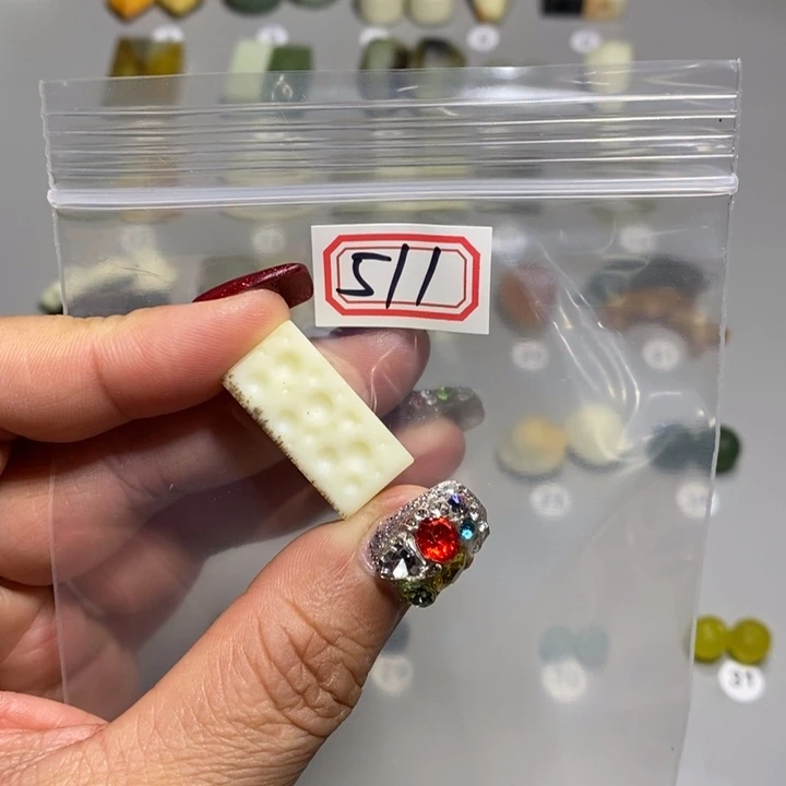 蛇纹石玉颈饰未镶嵌^****^