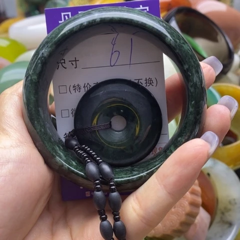 未镶嵌蛇纹石玉手镯