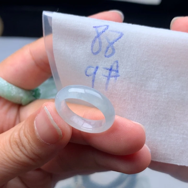 美***话翡翠未镶嵌戒指戒圈