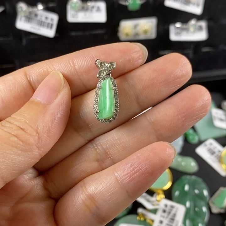 ****醒颈饰未镶嵌翡翠颈饰未镶嵌翡翠