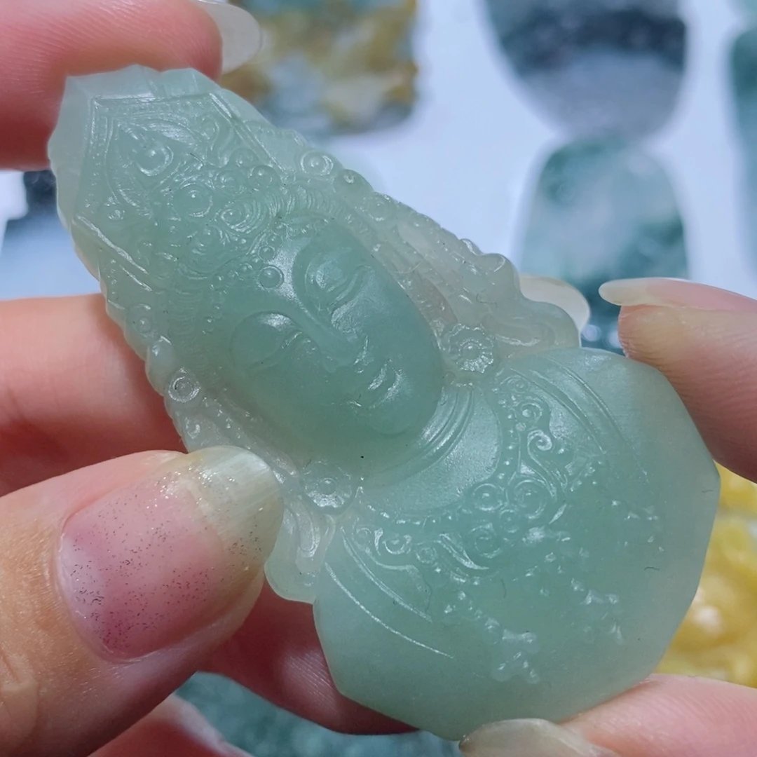 定制翡翠未镶嵌观音首