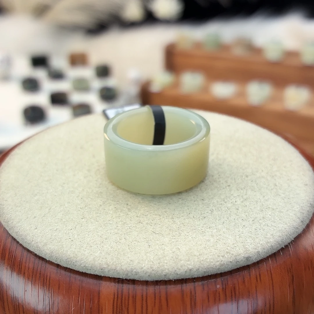 和田玉未镶嵌戒指i24晴水圆切18.2mm