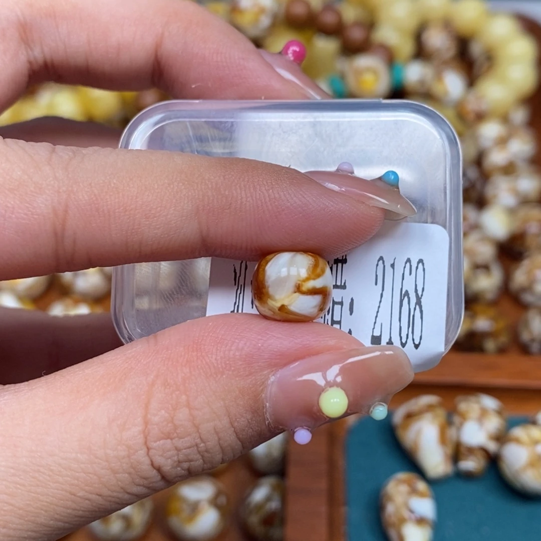 把件猴头核桃沁色圆珠老型2168