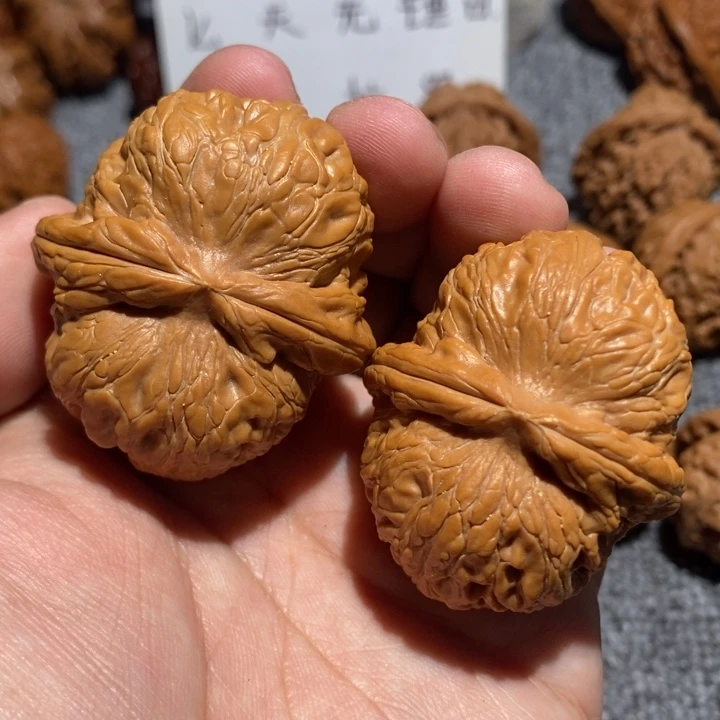 文玩核桃把件徐*三元宝