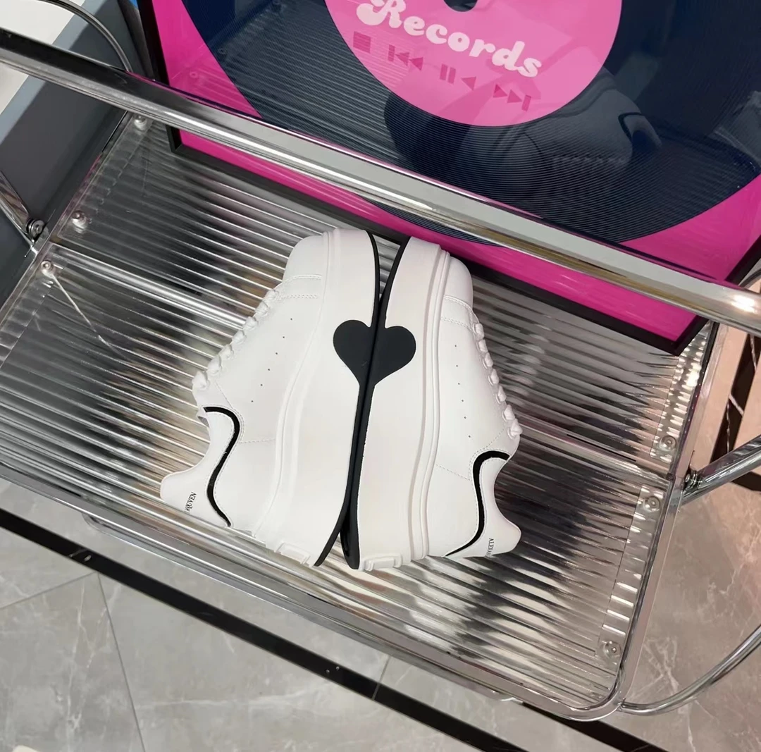 [二哥专属]【爱心】厚底小白鞋百搭休闲增高百搭时尚运动鞋168-186