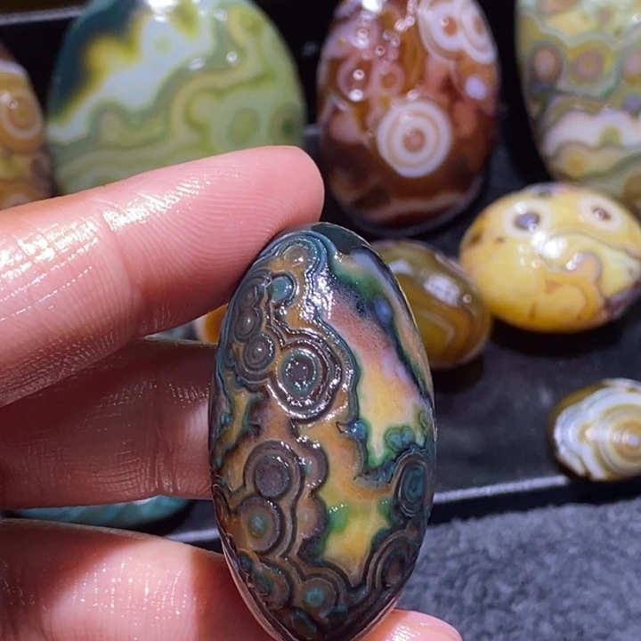 玛瑙/玉髓未镶嵌珠宝半成品67