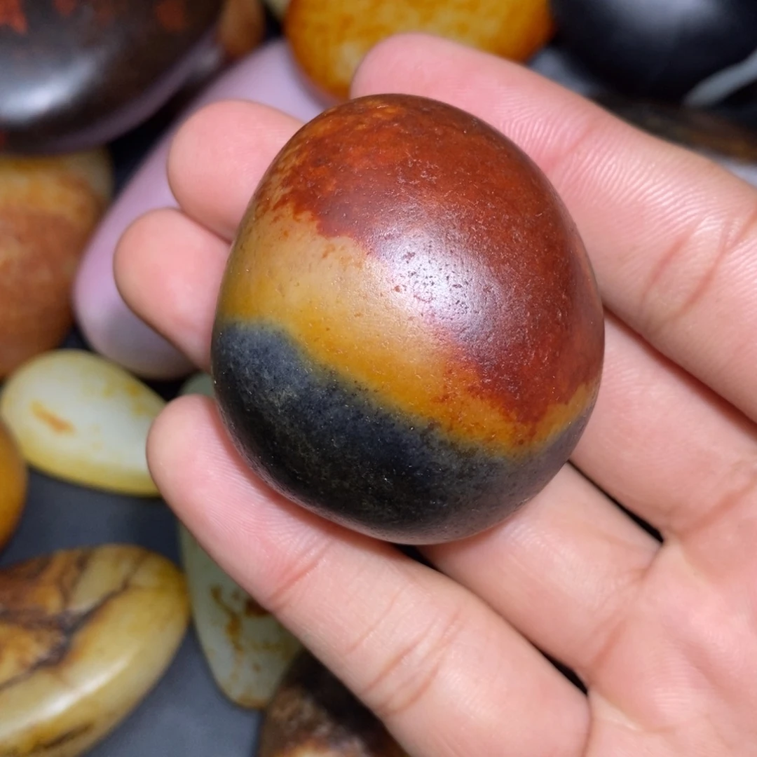 奇***赏和田玉未镶嵌珠宝奇石