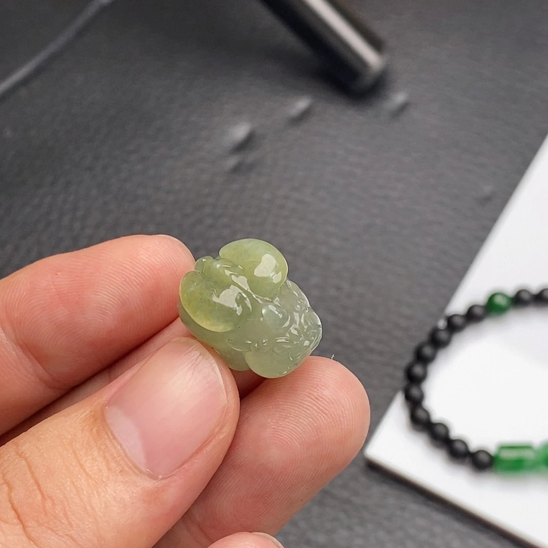 未镶嵌定制翡翠貔貅