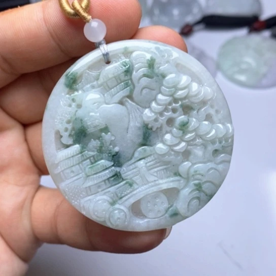 翡翠未镶嵌颈饰翡翠