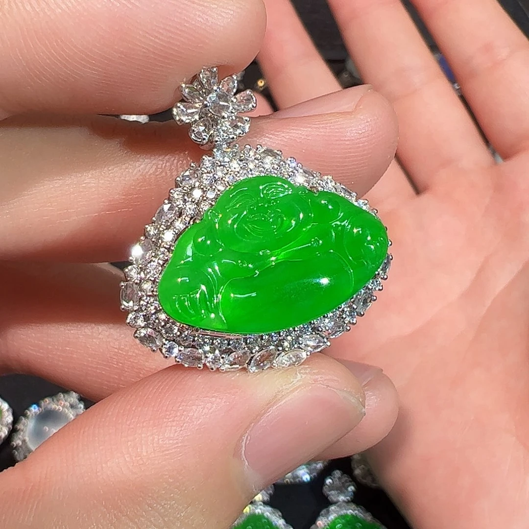 翡翠18K金镶嵌颈饰佛 一刀切