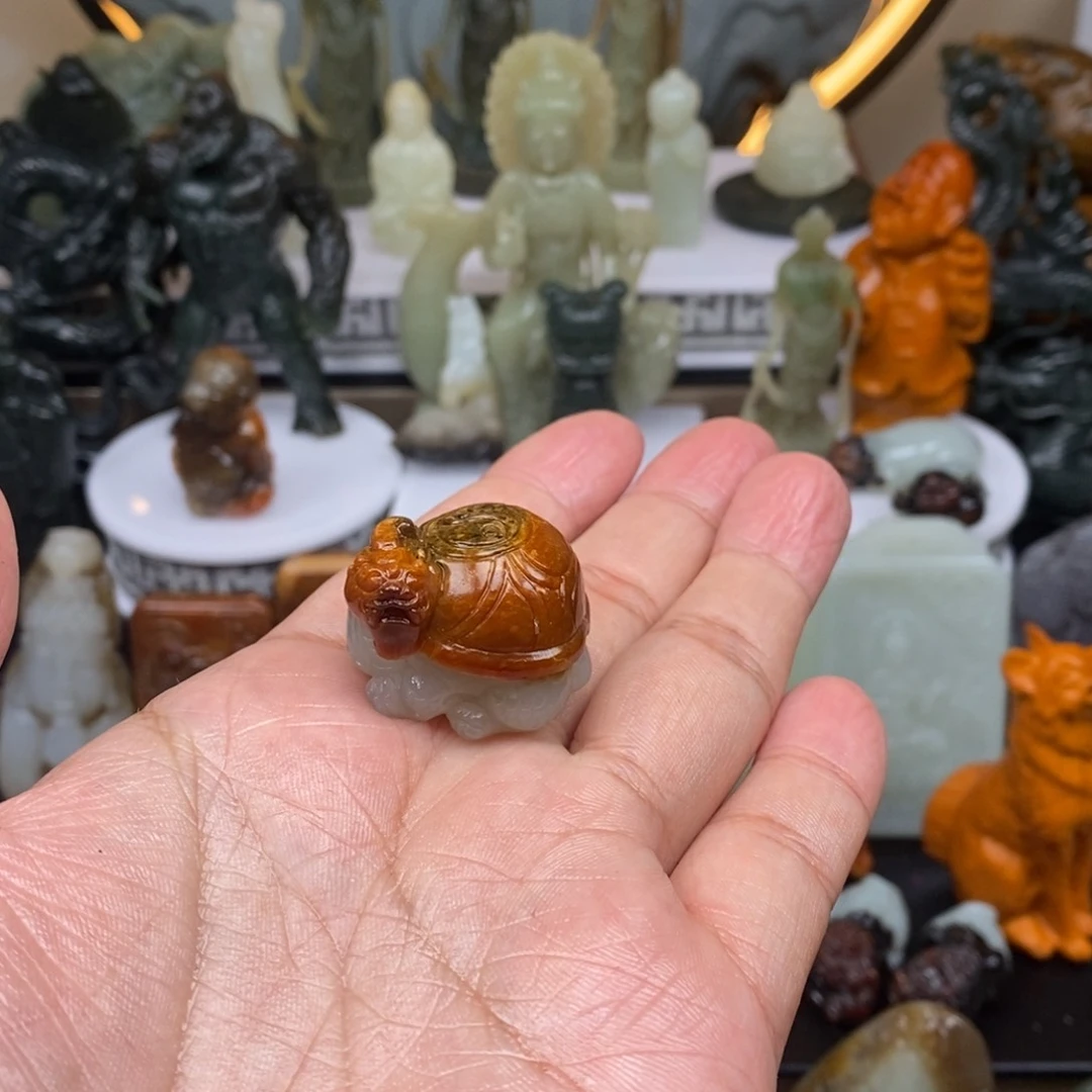 和田玉未镶嵌颈饰径**飞