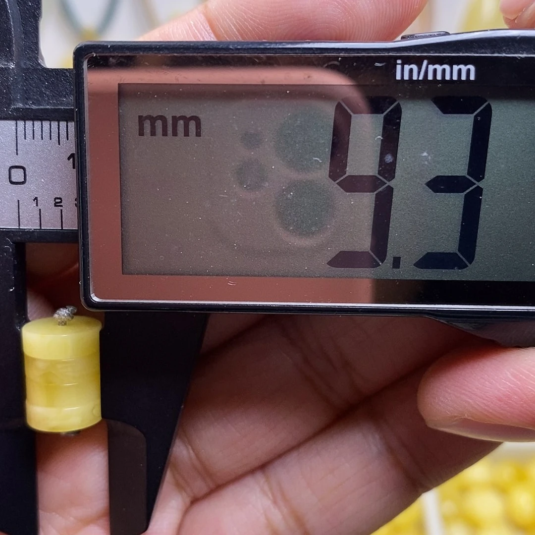 裸石琥珀未镶嵌灿蜜蜡隔片