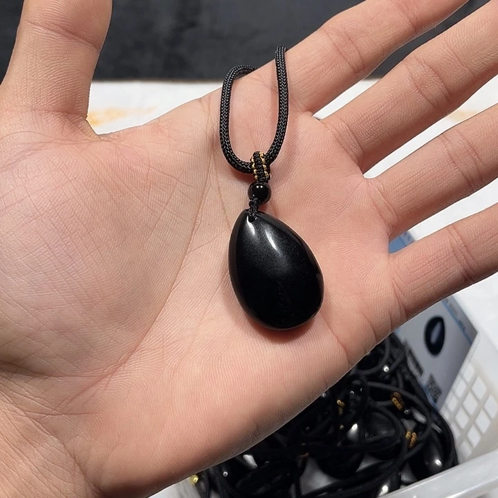 黑曜岩合金颈饰水滴