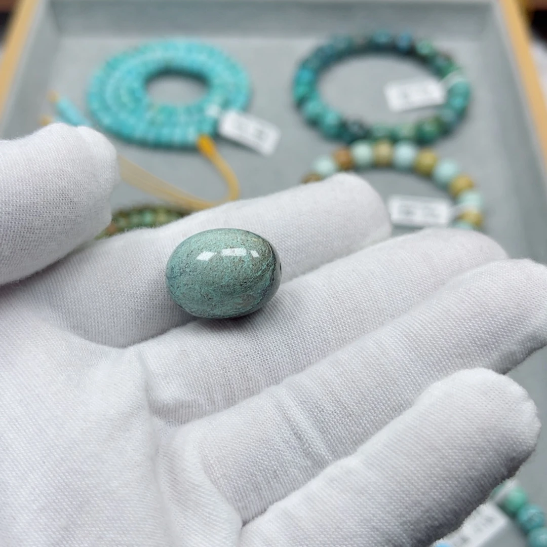 绿松石未镶嵌挂件