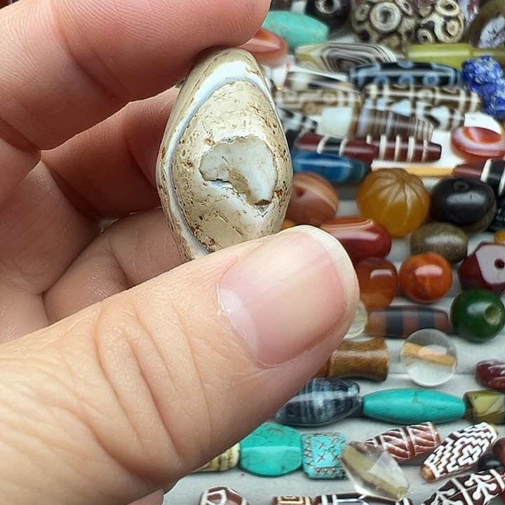 玛瑙/玉髓合金颈饰