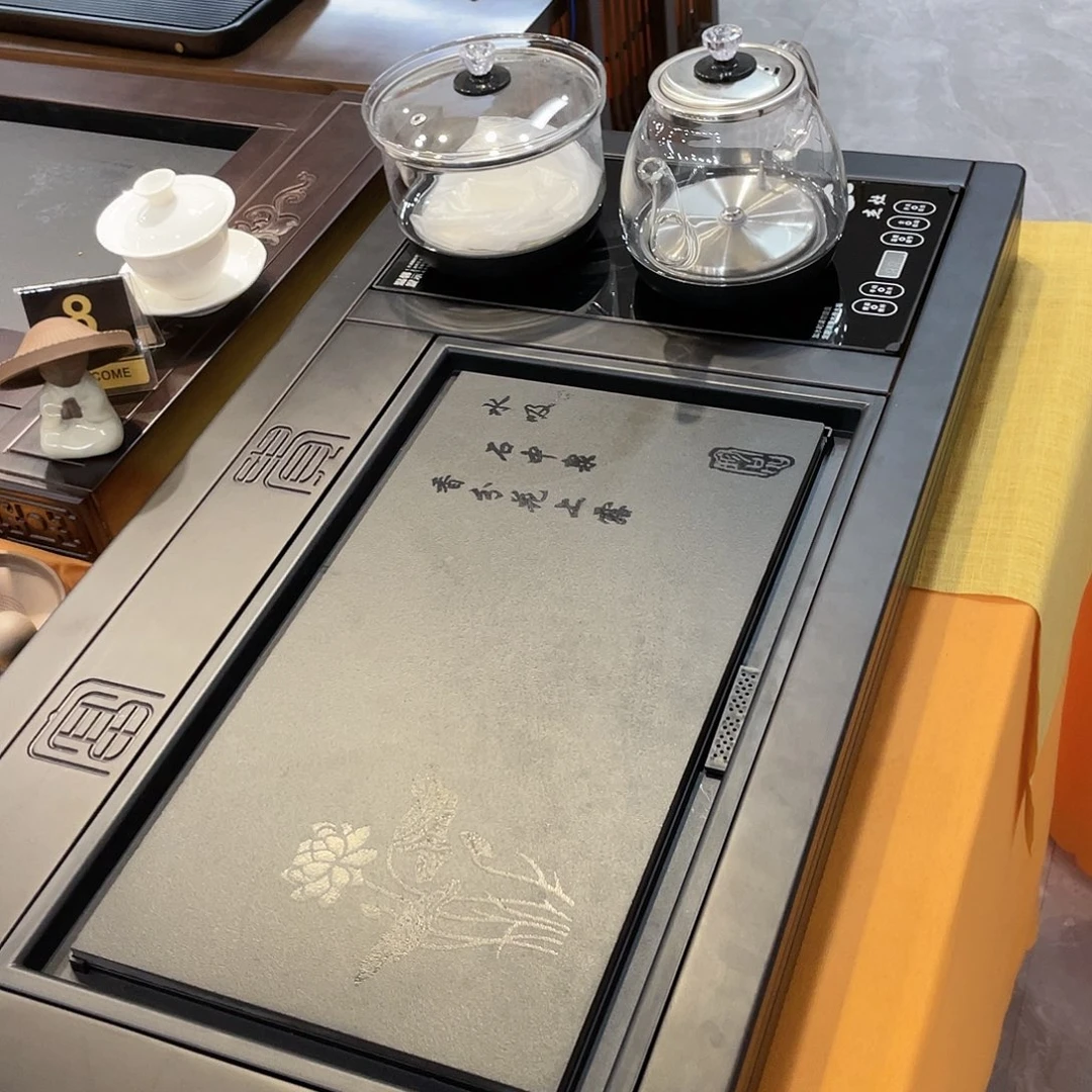 古窗下见的风景太漂亮惹