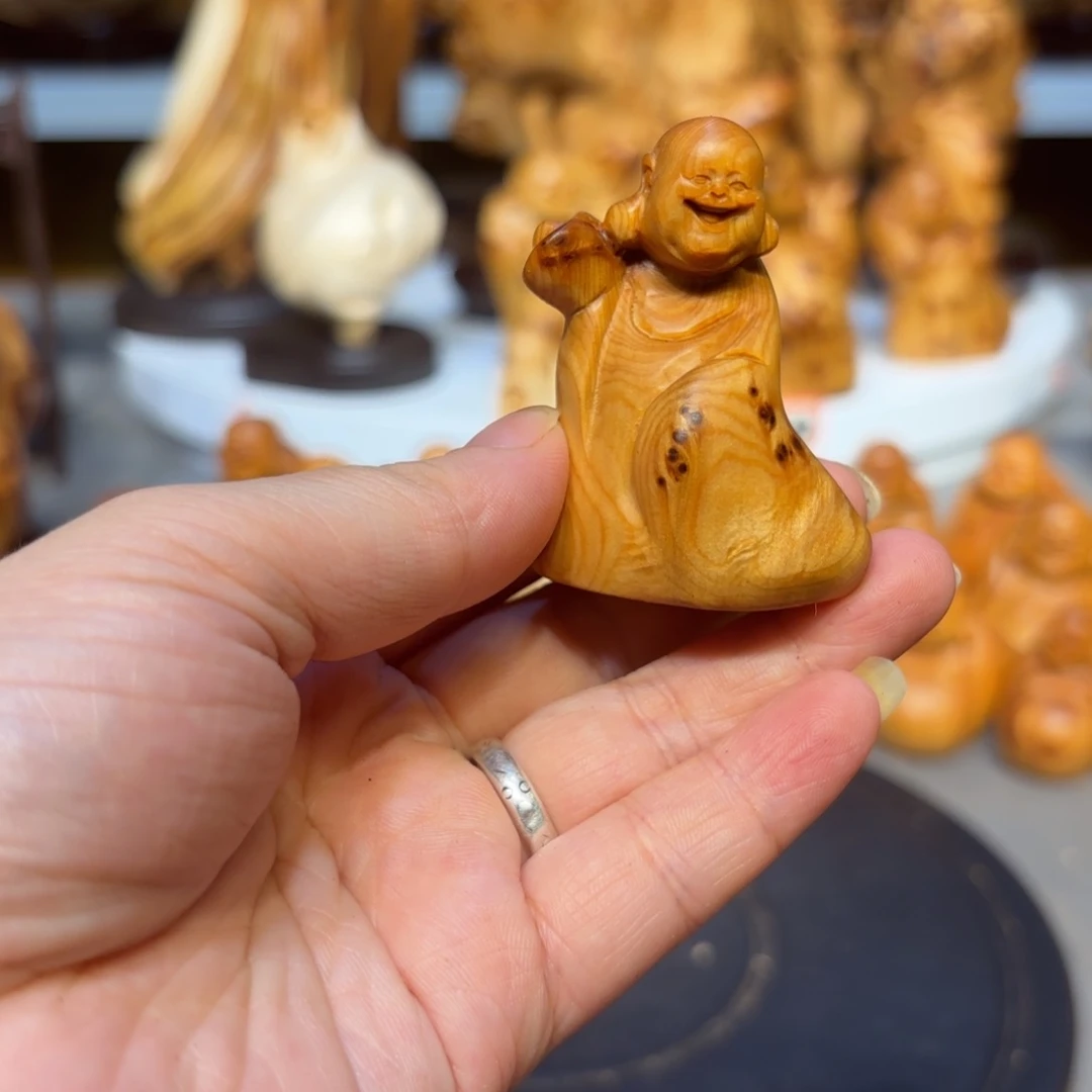 木太行崖柏弥勒佛瘤疤