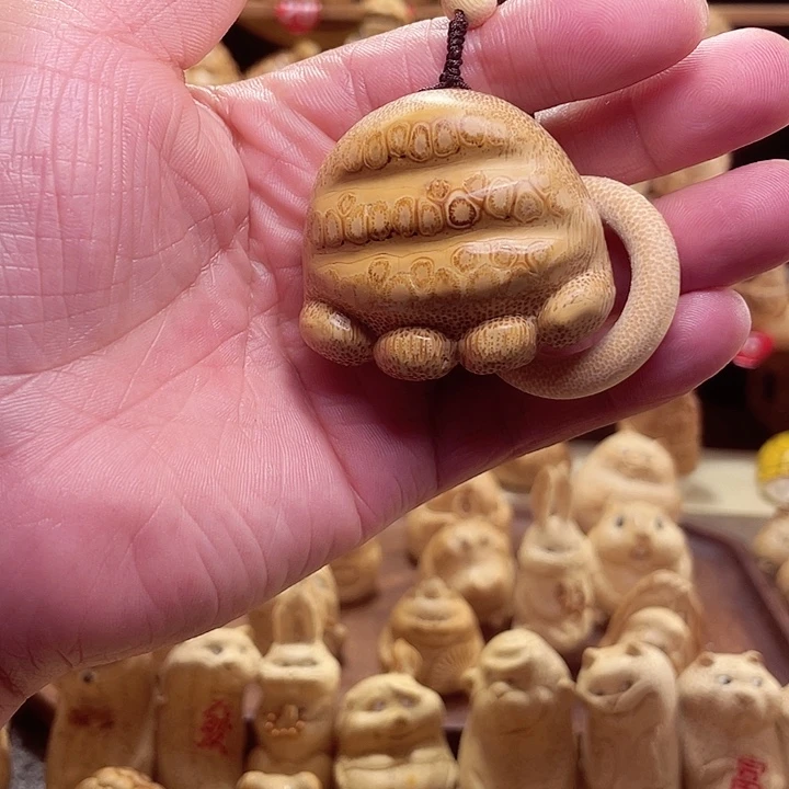 竹竹根雕猫爪手把件