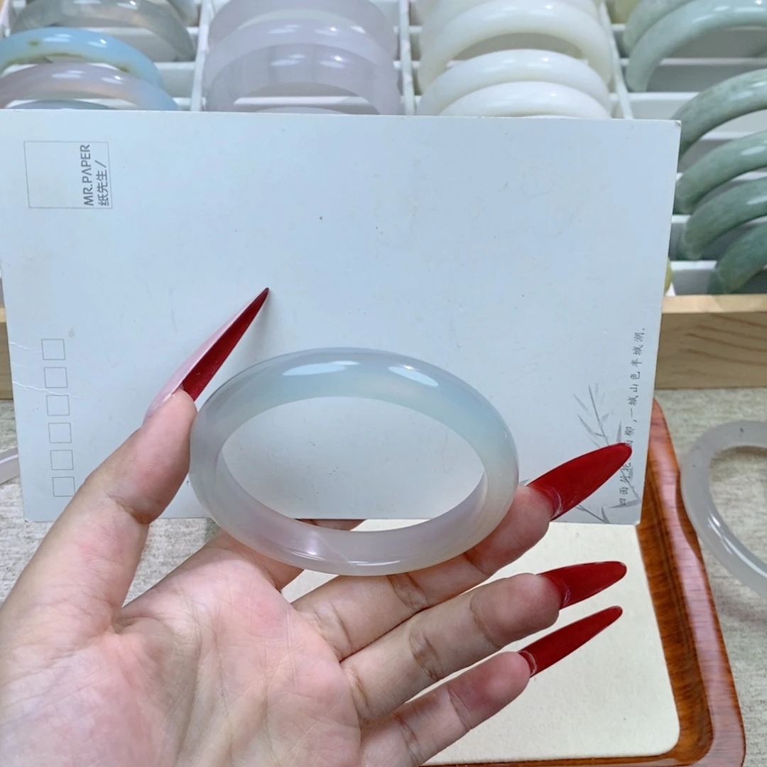 玛瑙/玉髓未镶嵌手镯56.6