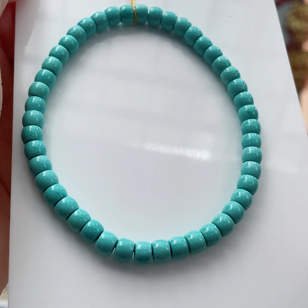 绿松石颈饰未镶嵌