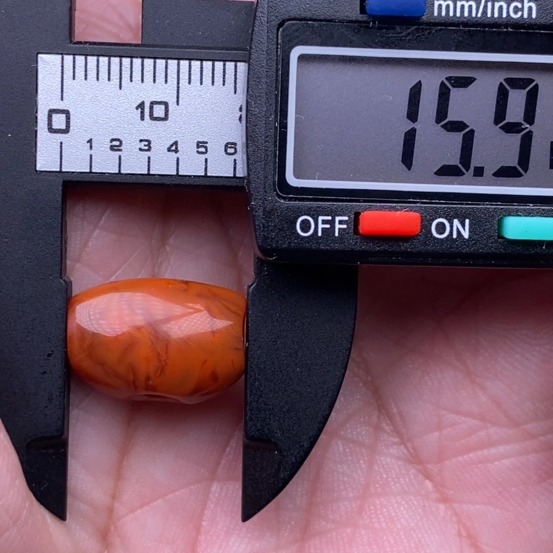 未镶嵌配饰南红玛瑙有瑕疵