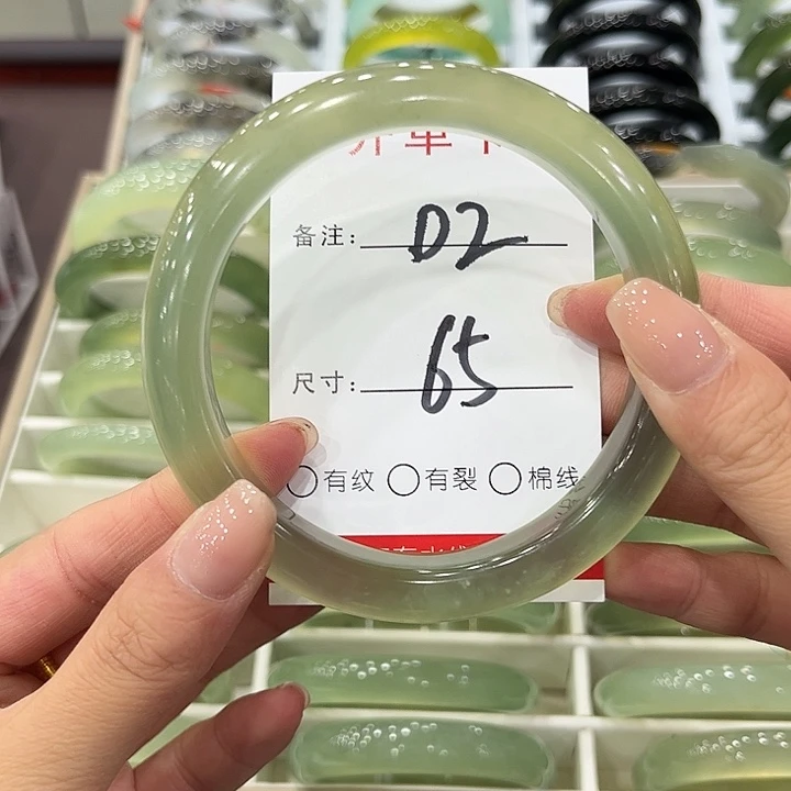 无****未镶嵌蛇纹石玉手镯天然岫玉
