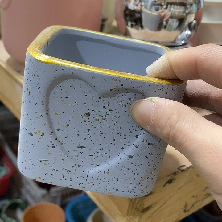 陶摆件陶盆有孔 瑕疵介意勿