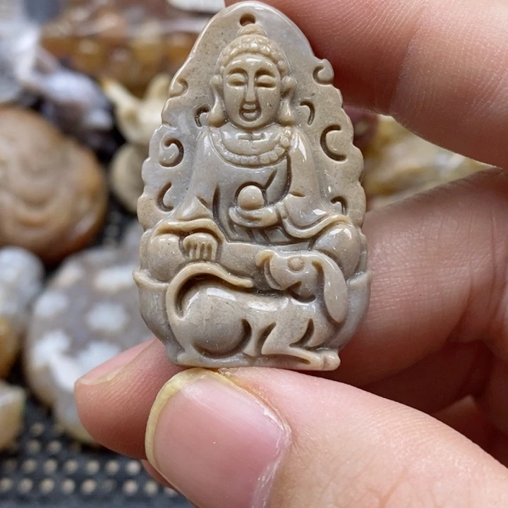 硅化珊瑚（珊瑚玉）颈饰未镶嵌小吊坠