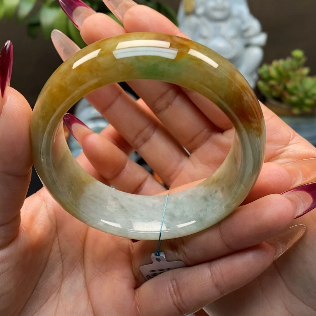 翡翠手镯未镶嵌天然