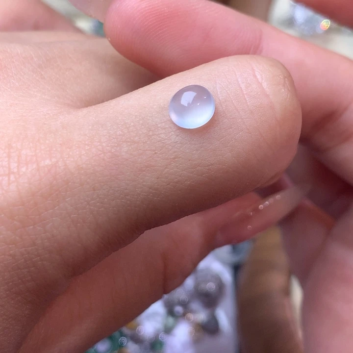 翡翠未镶嵌颈饰蛋面