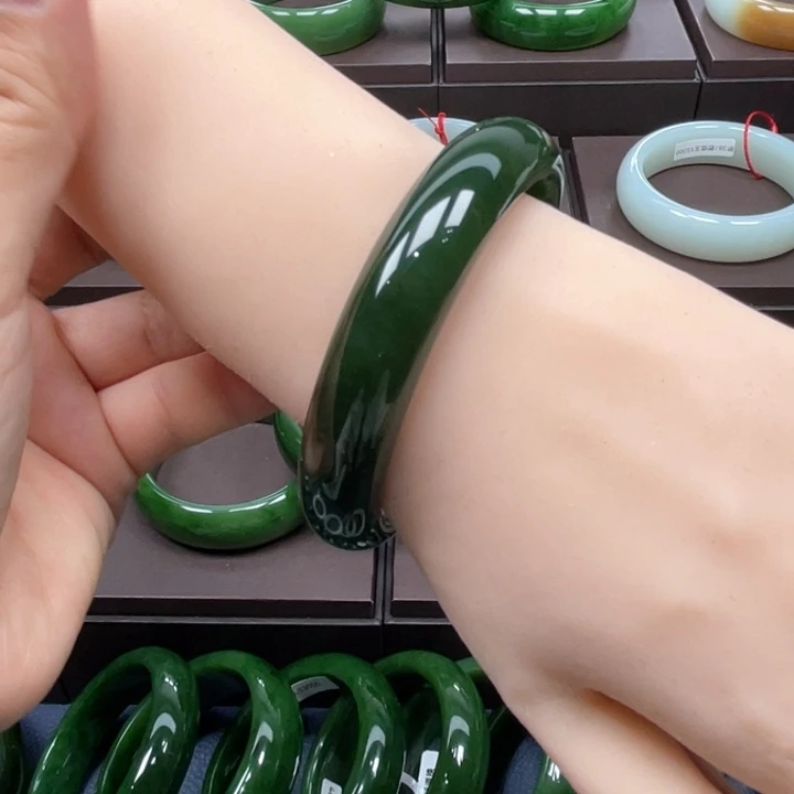 和田玉未镶嵌手镯6263