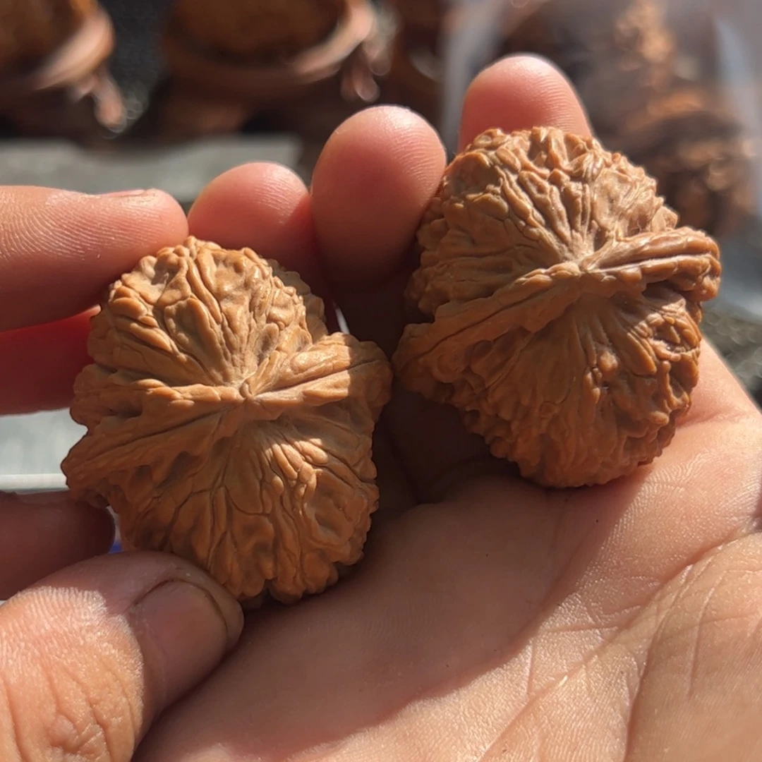 吊坠文玩核桃A****王核桃