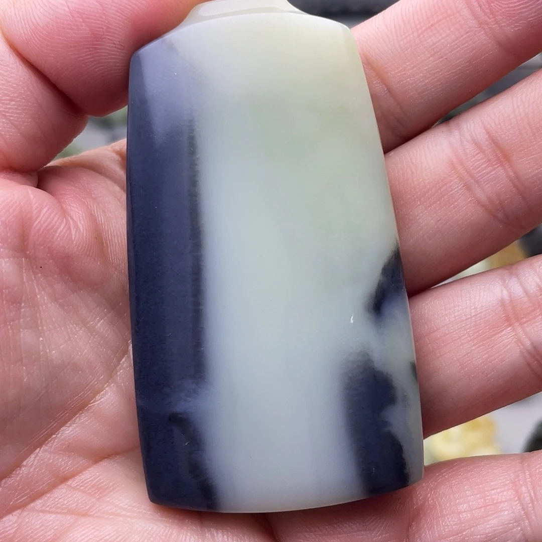 风***胜和田玉未镶嵌颈饰