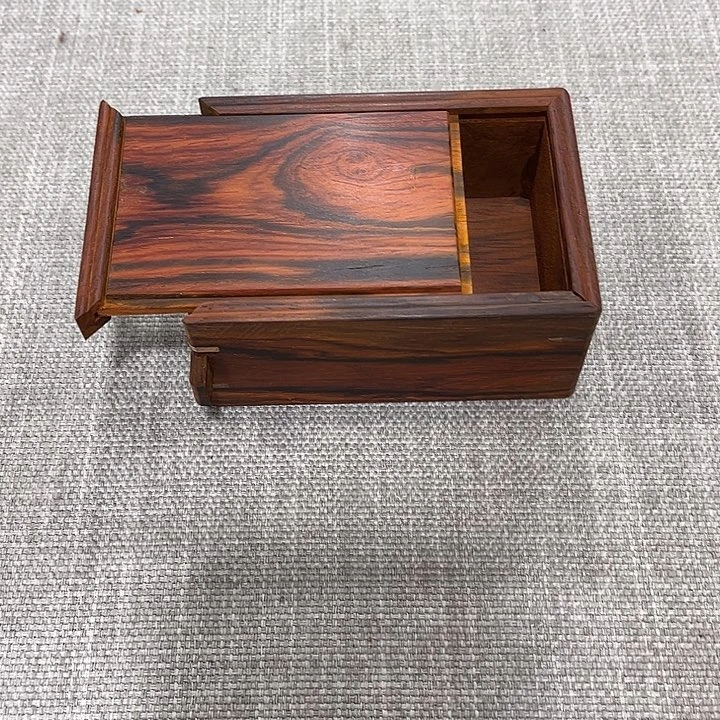 手工艺品琉璃红木工艺品雕刻工艺