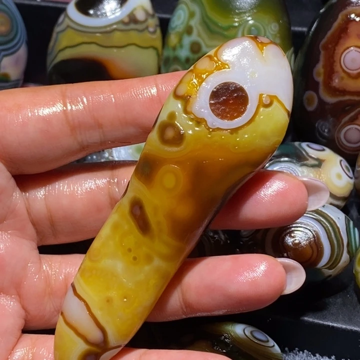 玛瑙/玉髓未镶嵌珠宝奇石36