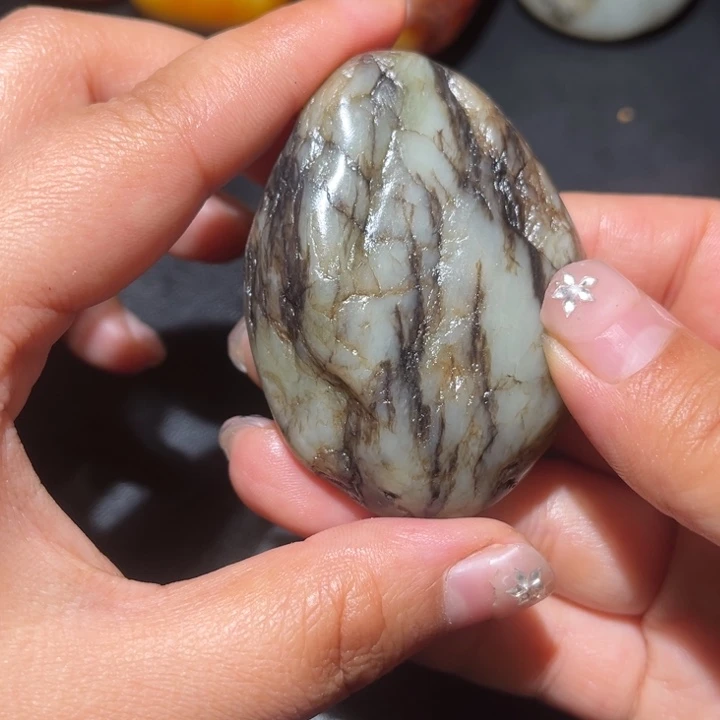 和田玉未镶嵌珠宝奇石