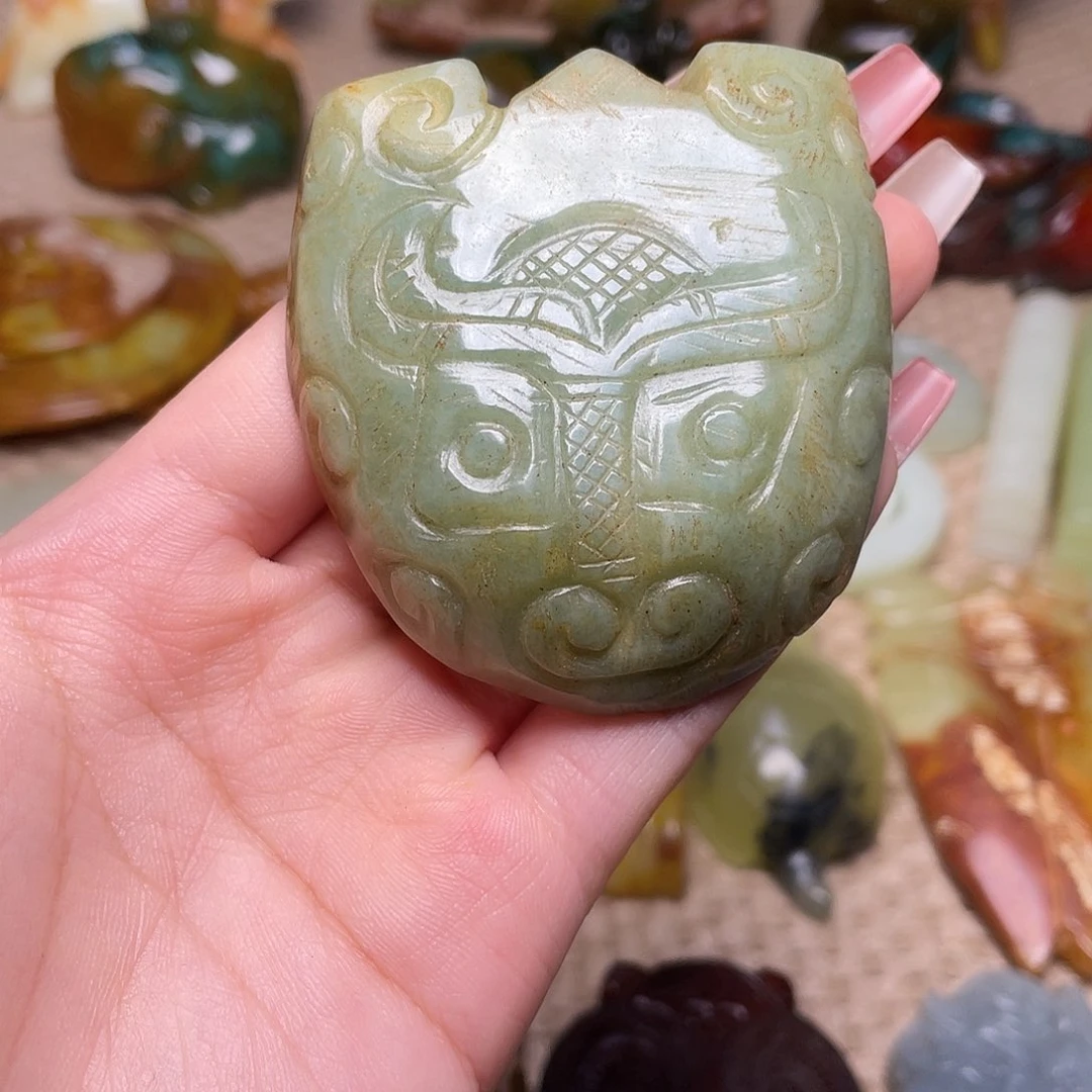 蛇纹石玉未镶嵌如图