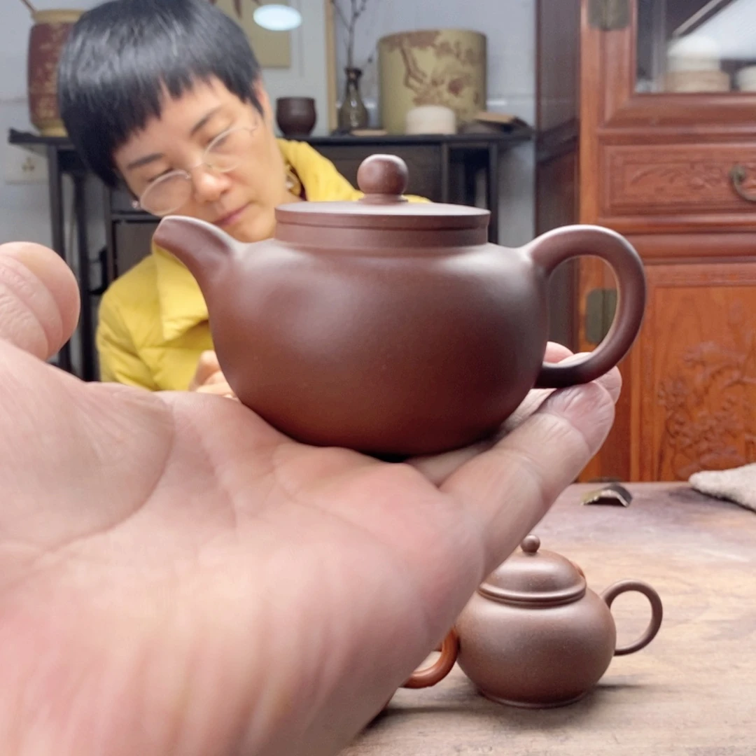 茶壶紫砂B****n微暇